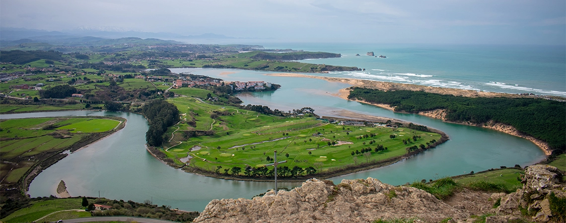 Sorpréndete con las vistas desde el mirador de La Picota, un tesoro natural de Cantabria